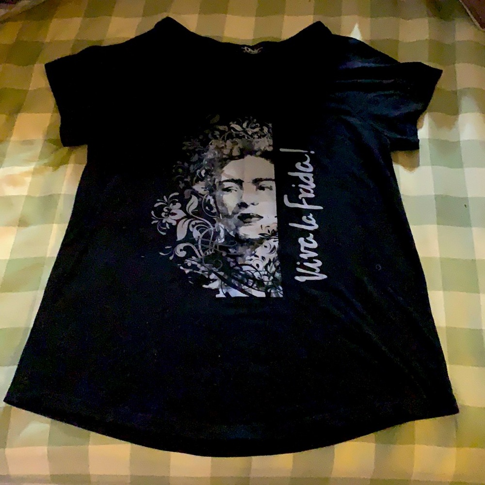 “Viva la Frida!” shirt from the Dalí museum.